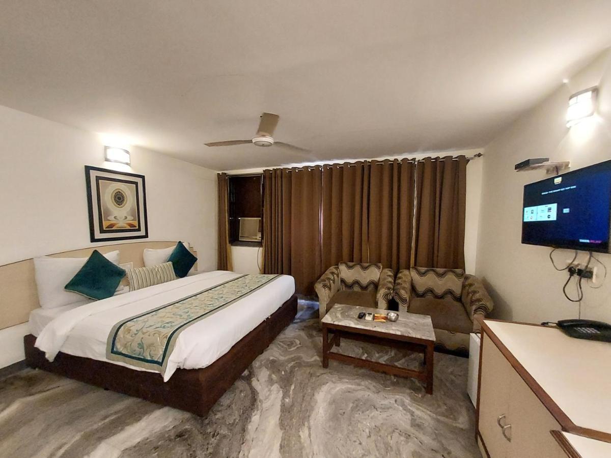 Hotel Green Castle Нью-Дели Экстерьер фото